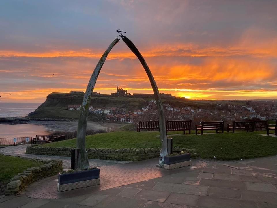 Little Pie In The Sky Bed & Breakfast Whitby Exterior foto